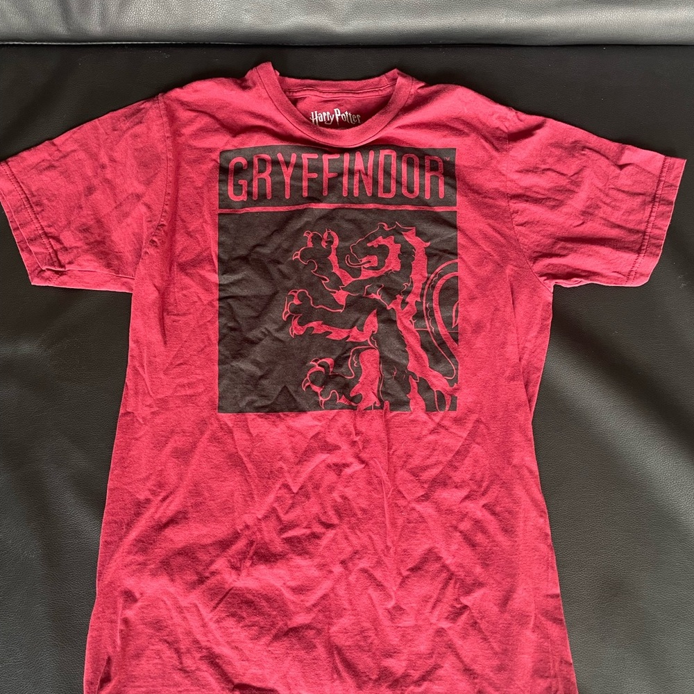 Harry Potter Authentic Warner Bros. Gryffindor Red T-Shirt